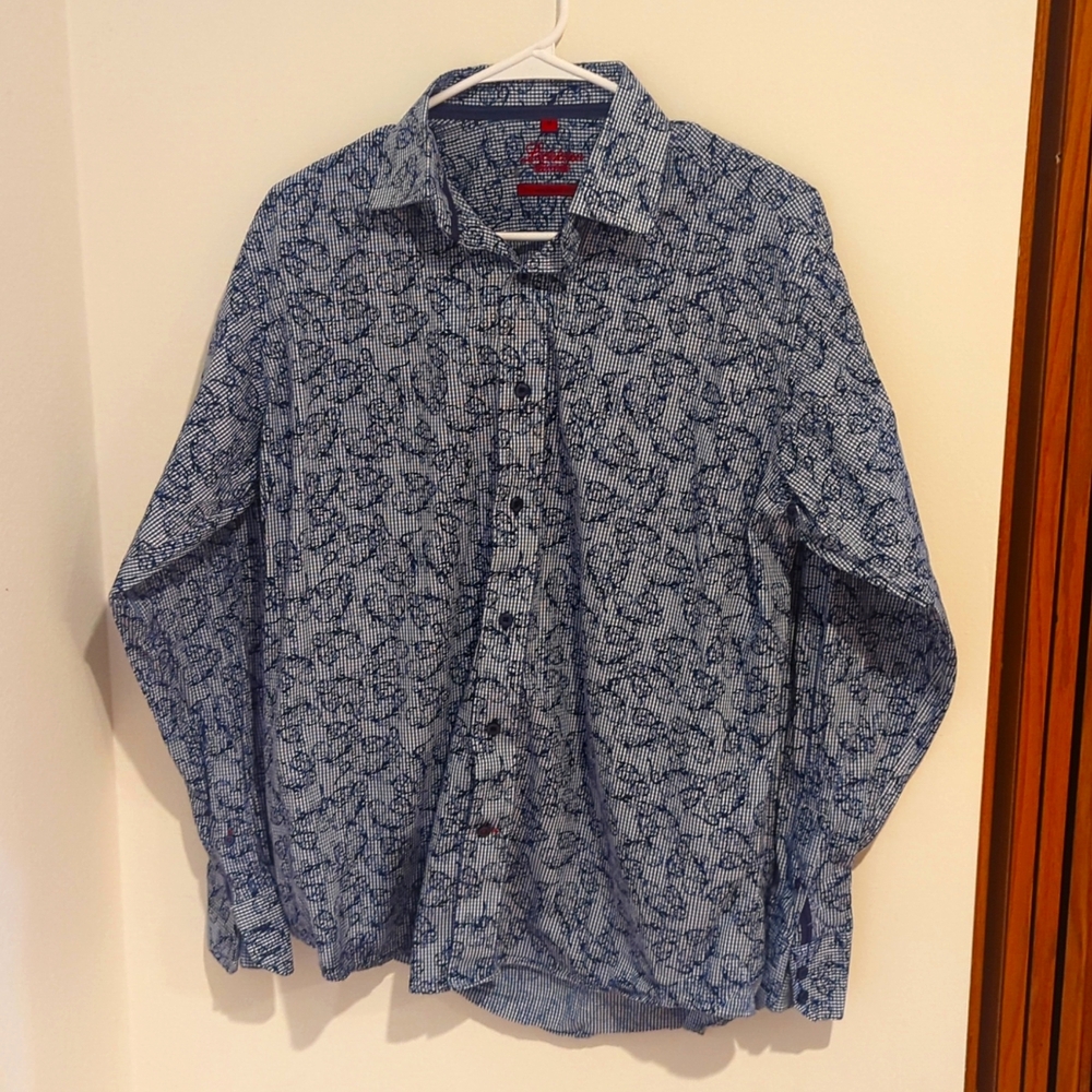 Men's medium Luciano Visconti dress shirt